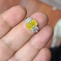 14k Yellow Gold Engagement Ring 2.66CT.Lab Grown Yellow Diamond Radiant Shape