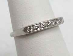 VINTAGE PLATINUM & DIAMOND BAND RING SIZE 5.5