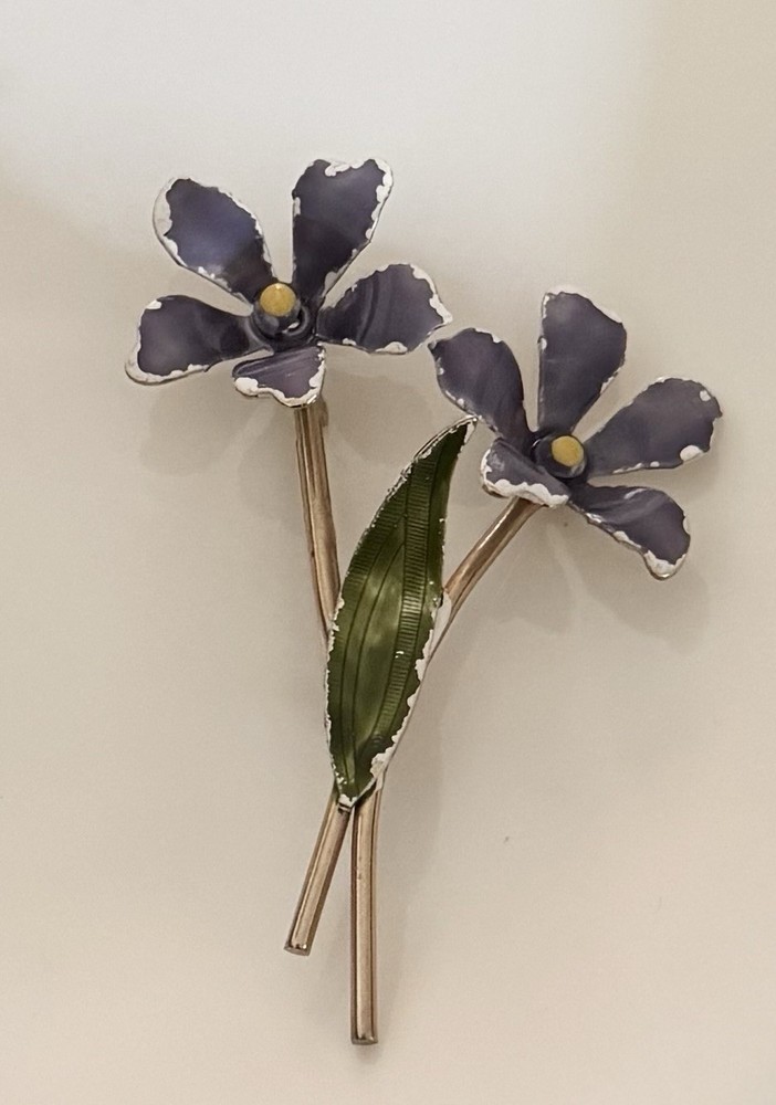 Vintage Flower Stem Brooch Periwinkle Vinca Blue Purple Dimensional 3.25”