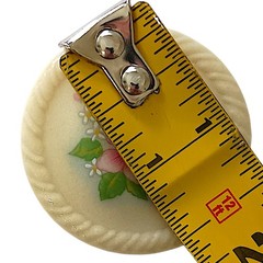 Avon Spring Bouquet Floral Brooch Pin Ceramic Flower Cottage Garden Porcelain