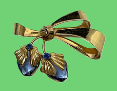 STERLING Estate Brooch Floral Blue Crystals Goldtone (24g) *EUC* REGAL!!