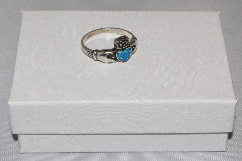 Vintage Sterling Silver Wheeler Lab Created or Faux Opal Claddagh Ring Size 9