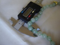 VINTAGE 1970s TAIWAN HANDMADE 10 MM AVENTURINE JADE 32″ ENDLESS BEAD NECKLACE