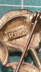 Gold Tone Heart Rose Brooch Pin Signed RDC Vintage 1.75″ X 1.25″