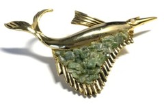 Gold Tone Prehnite Swordfish Pin JA135