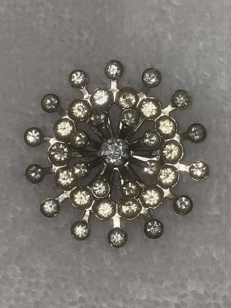 Vintage 50’s Starburst Crystal Brooch – 1.75” x 1.75” Estate