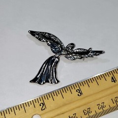“Angel In Disguise” VTG Silver Tone Pin Angels/ Fairy Brooch EUC