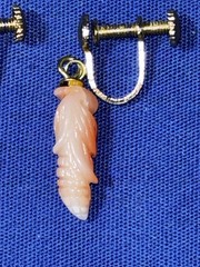 Vintage Angel Skin Coral Figural Corn Screw Back Earrings 2.67 grams 1 1/8” Long