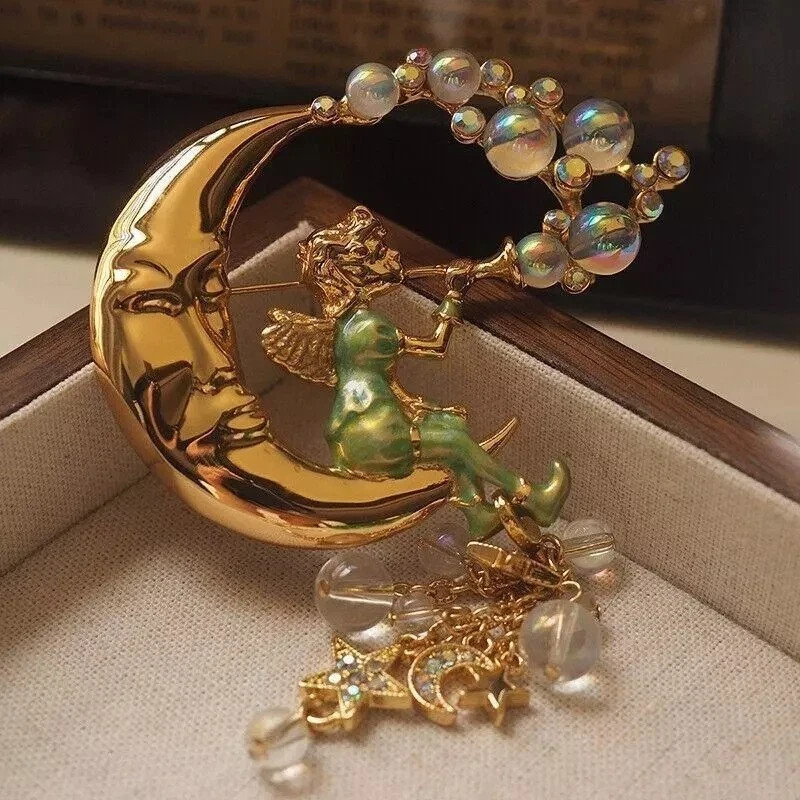 Vintage Art Nouveau Brooch Style Fairy Beauty Shawl Pin Pendant Jewelry Unique