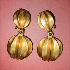 Vintage Gold-Tone Clip-On Dangle Drop Earrings Fashion Round No Stone Women Lobe