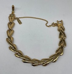 Vintage Monet Gold-Tone Chevron Link Bracelet Fold-Over Clasp Safety Chain EUC
