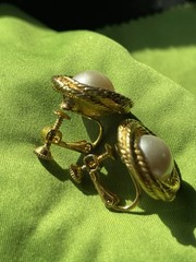 Vintage Gold Tone Faux Pearl Screw Back Earrings Twisted Rope Classic Napier