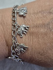 Vtg mod silver tone chain Elephant charm Bracelet