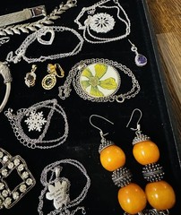 Lot Of 20+ Vintage Costume Jewelry Whiting Davis Bulova Loose Stones & More