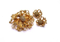 Vintage Castlecliff Rhinestone Brooch Earrings SET