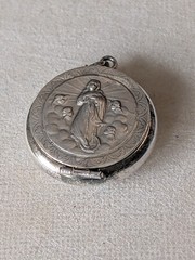 Vintage Italian 800 Silver Locket Pendant – Virgin Mary & Cherubs – 5.68g -…