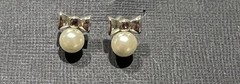 Silver Tone Bow Faux Pearl Post Earrings Vintage .50 in Purple Stone Pre-own