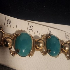 Vintage Gold Tone Green Oval Cabochon Link Statement Bracelet Retro 6 inch