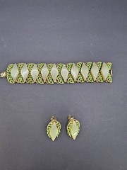 Vintage MCM Lucite Bracelet & Clip Earrings Set Gold Tone Pearlized Cabochons