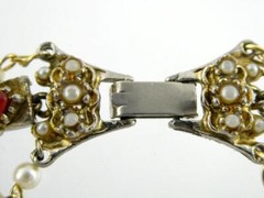 Vintage Unbranded Goldtone Faux Pearl and Carnelian Costume Bracelet