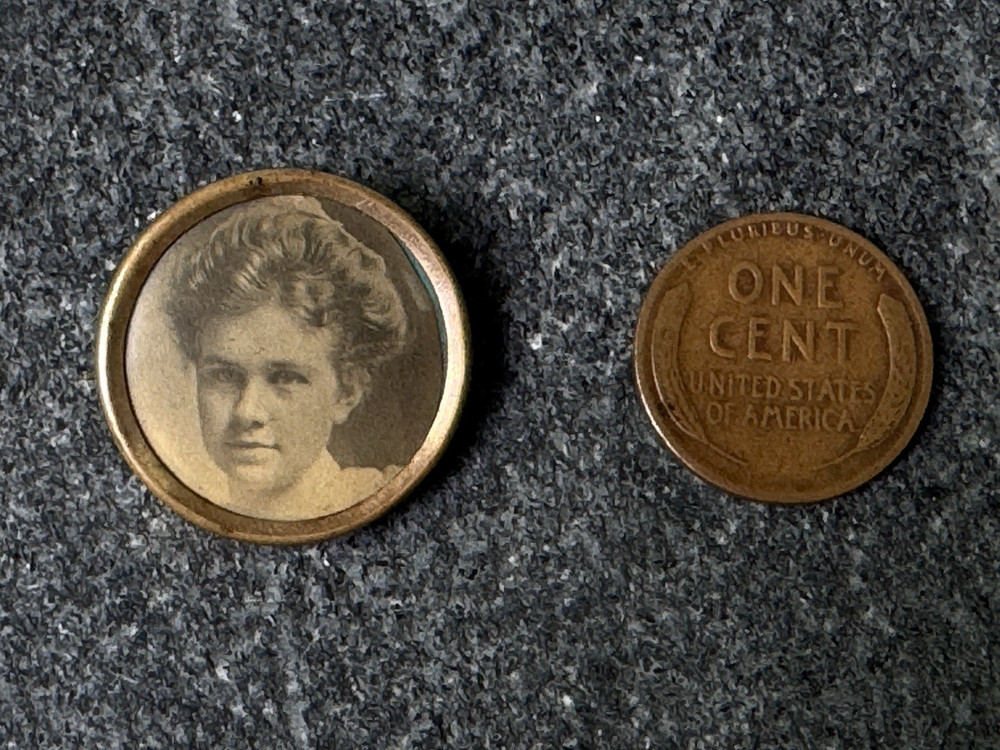 Antique Estate Sepia GIBSON GIRL Lady REAL Photo Portrait Brooch Pin Button, 1″