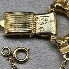 Vintage Coro Gold Tone Link Bracelet Chunky Textured Safety Chain