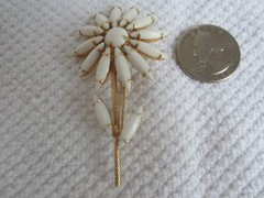 Vtg Signed Napier White Milk Glass Flower Brooch Prong Set Stones Textured Stem