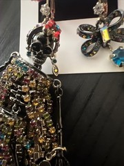 Betsey Johnson Mismatch Skull Earrings Rare – G2