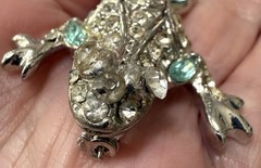 12 Vintage Brooch Lot FROGS TURTLES SNAIL SEAHORSE LADYBUG Enamel Rhinestone MOP