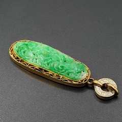 Vtg Chinese Mottled Green Jadeite Pendant w 14K Gold & Diamond Bale (AHB) 405