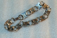 11 Semi-Precious Stones on Silvertone Link Bracelet Costume Jewel 7.75″ long