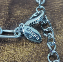 Chico’s Silver Hammered Open Oval Asymmetrical Chain Link Necklace 40″L Used