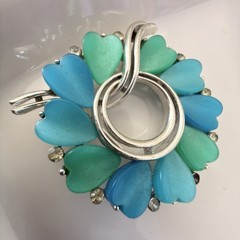 Vintage Signed LISNER Blue Green Thermoset Heart Brooch Mid Century Lucite Pin