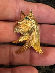 Vntg Lind Gal Scottie Dog Scottish Terrier Head Brooch Gold Tone Green Eyes NOS