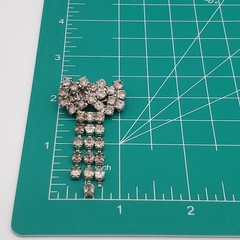 VTG Bow Brooch 2.25in Silver Tone Brilliant Crystal Dangling Rhinestone Estate