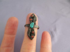 VINTAGE OLD PAWN STERLING LONG CORAL & TURQUOISE NUGGET FEATHER RING SIZE 6