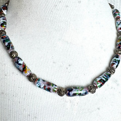 Vintage Art Glass Bead Necklace 17″ Silver Tone Colorful Beaded Barrel Clasp