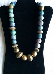 Vintage Large Blue Sponged and Metal Beads 23,5″ Long Necklace