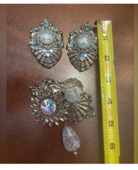 Vintage big brooch pin with matching clip earrings silver tone Aurora Crystal