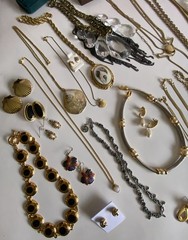Vintage Jewelry Lot 71 PC Coro Joan Rivers Lisner Trifari Many Signed
