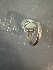 Vintage Opalescent Moonstone Dome Crystal Cocktail Silver Tone Ring – Size 7