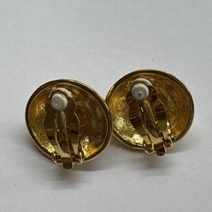 Joan Rivers Gold Tone Button Crystal Bee Clip on Earring