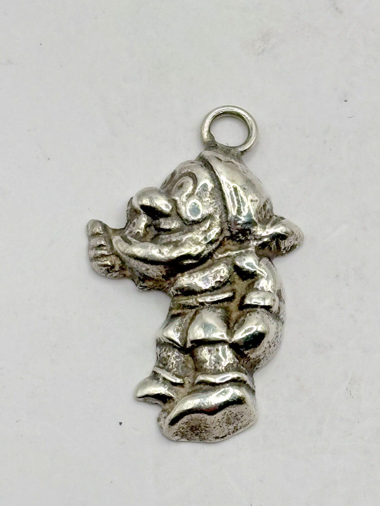 ONE OF SNOW WHITE DWARFS DISNEY Sterling Silver 4.2 Gram Charm Vintage ~C202~