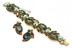 Superb JULIANA DE Delizza Elster Heliotrope Green Fall Bracelet Earrings Set