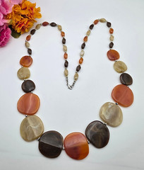 Autumn Tone Marbled Lucite Graduated Pebble Statement Necklace 36 in Vintage
