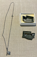 Vtg Pewter Torino WASHINGTON Trinket Box, Pin, Necklace, Pierced Earrings