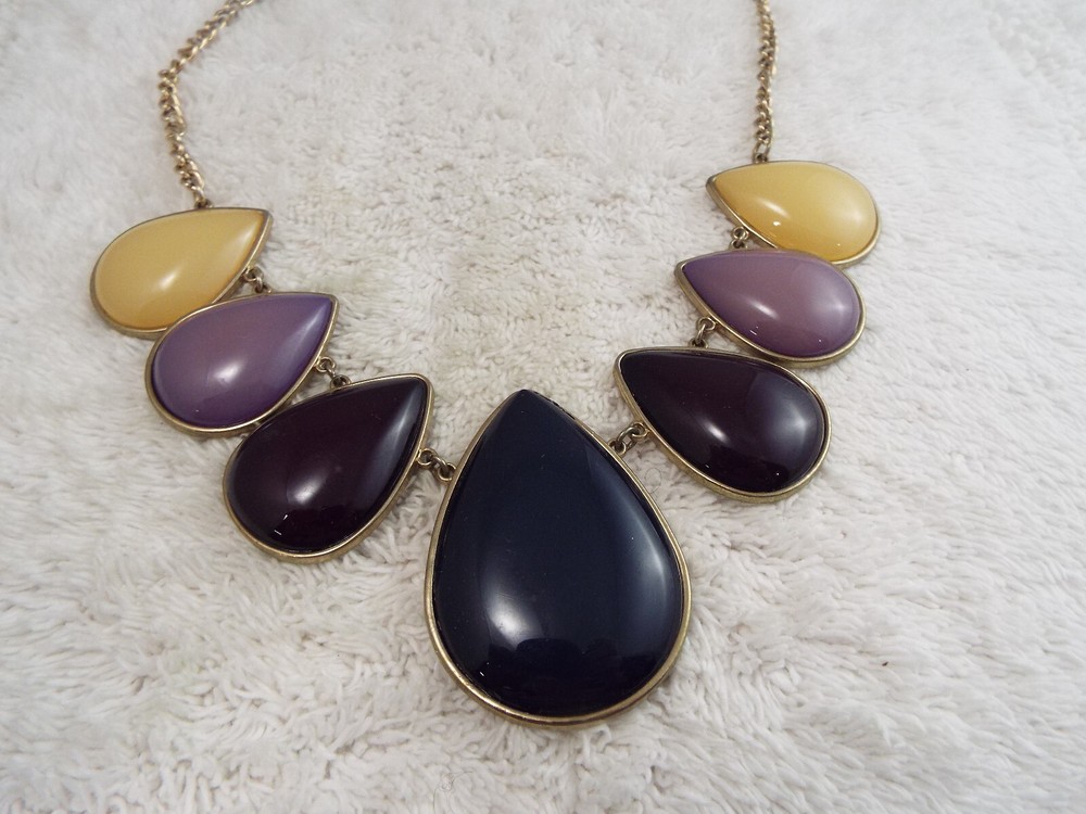 Goldtone Blue Plum Lavender Yellow Bead Scoop Necklace (C57)