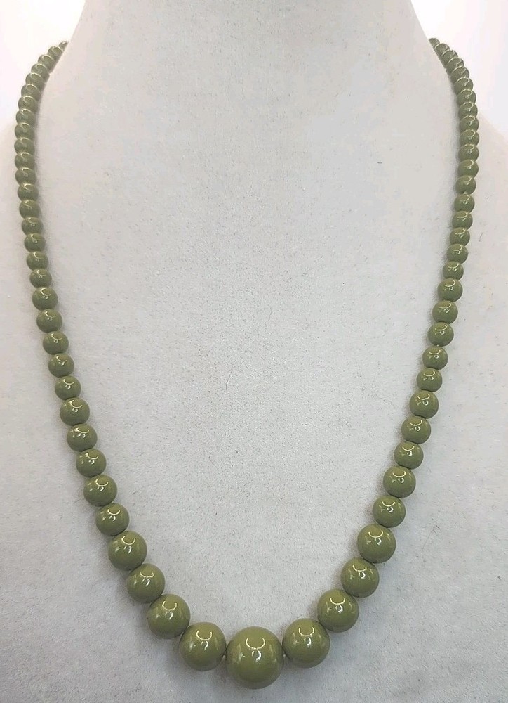 VTG Hand Strung Moss Green Beaded Necklace W/Matching Screwback Earrings 17″