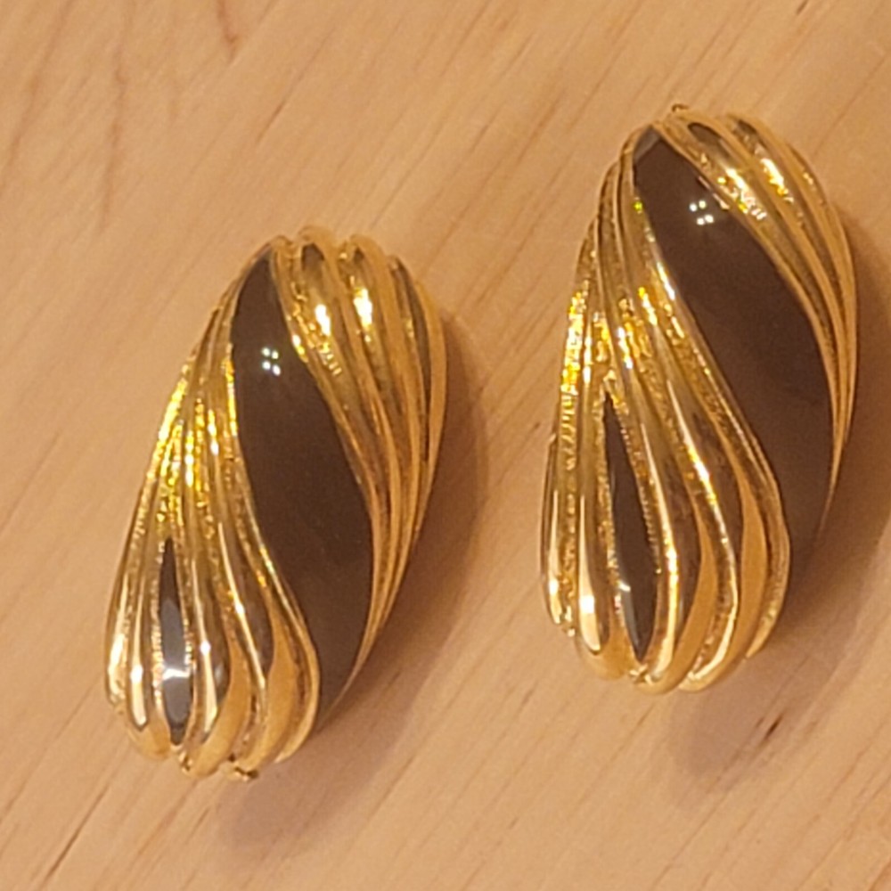 Gold-Tone Black Enamel Swirl Clip-On Earrings 1.5″ Long