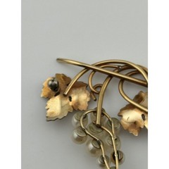 Vintage Krementz Pearl Grapes Leaf Brooch Gold Tone